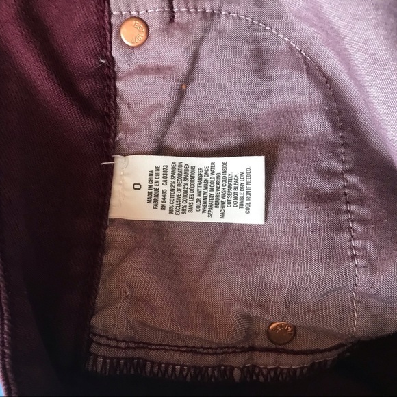 🔥Distressed  American Eagle Shorts - Picture 9 of 9